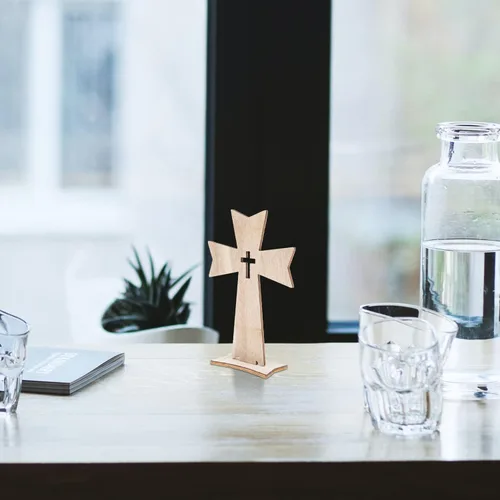 Vista 4 de ABOOFAN 20 piezas de cruces de madera para manualidades, cruces de madera católicas, letreros de mesa para bautismo de primera comunión, centros