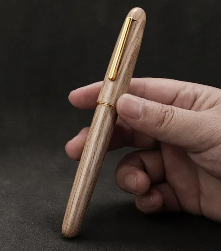 Vista 6 de Jinhao 9036 Natural Wood Vintage Fountain Pen Ink Pen (Fine Nib 0.5mm, Oak wood)