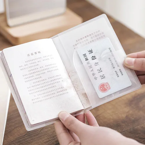 Vista 4 de 16 fundas de plástico transparente esmerilado para pasaporte, funda protectora de pasaporte impermeable de PVC, funda para pasaporte, soporte