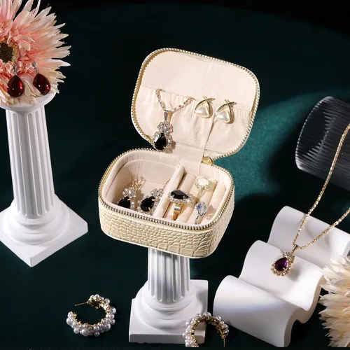 Vista 7 de YMQAHWY Estuche de viaje de joyería, caja organizadora de joyas de viaje, almacenamiento portátil de joyas para mujer, anillos, aretes, collares