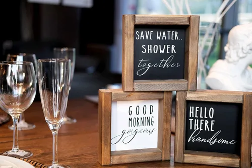 Vista 4 de Divertidos letreros decorativos de baño, decoración de baño de granja con 9 frases intercambiables, accesorios rústicos para decoración de estantes