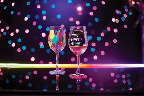 Vista 4 de Enesco Designs by Lolita Happy Hour - Copa de vino artesanal pintada a mano, 15 onzas, multicolor