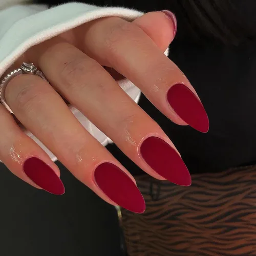 Vista 38 de 48 piezas de uñas postizas a presión color burdeos, uñas falsas en forma de almendra, pegamento para uñas, uñas de longitud media
