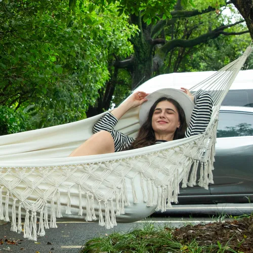 Vista 6 de Hamaca de macramé doble boho de lona de algodón, hamaca portátil de repuesto de 440 libras, capacidad de carga blanca