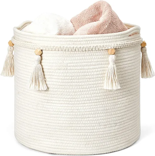 Vista 9 de Mkono - Canasta decorativa de macramé de cuerda de algodón boho, linda cesta tejida con borla, contenedores de almacenamiento para armario