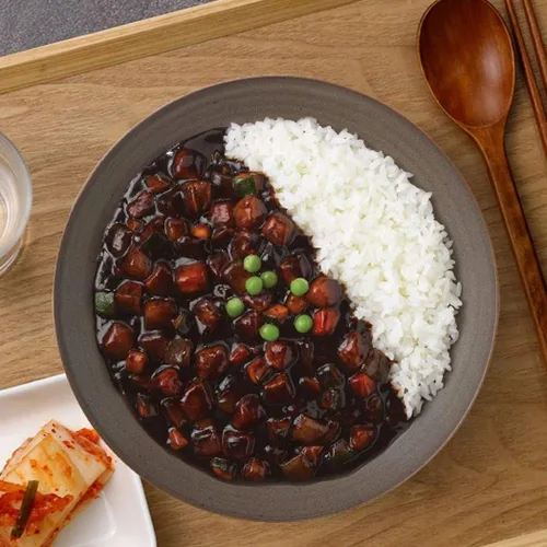 Vista 4 de Cupbahn - Comida coreana precocinada con arroz blanco, 25 sabores por Hetbahn