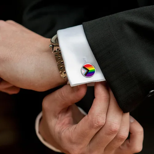 Vista 5 de Mancuernas redondas para hombre, diseño de bandera del orgullo del progreso, arco iris, gay, lesbiana, transgénero, bisexual, LGBTQ, 2