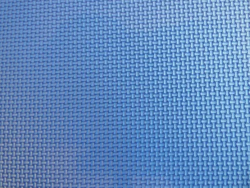 Vista 2 de Tapete de entrenamiento con baldosas de espuma entrelazados para pisos de gimnasios. Excelente para pilates, yoga, aeróbica, cardio, entrenamiento