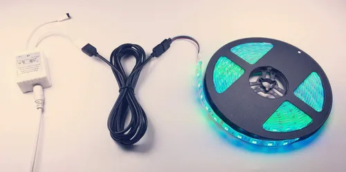 Vista 4 de Cable de extensión de tira LED RGB de 3.3 ft, 3.3 pies, 4 pines, cinta LED, cable de extensión de cinta LED, extensor de banda LED, cable
