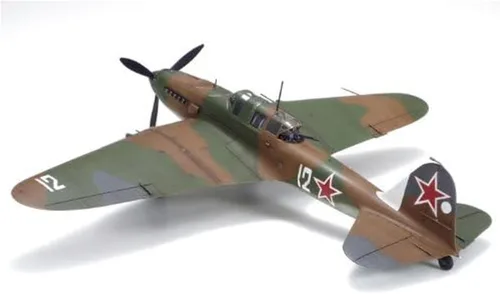 Vista 3 de Tamiya America, Inc 1/72 Ilyshin Il-2 Shturmovik Aircraft, TAM60781