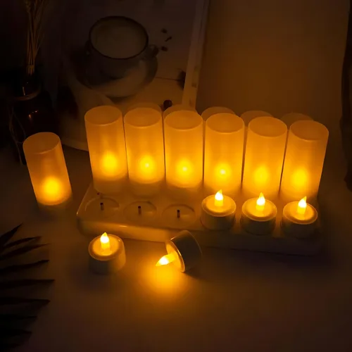 Vista 6 de 12 velas sin llama, velas LED recargables, velas eléctricas que funcionan con pilas con base de carga. Velas falsas perfectas para decoración