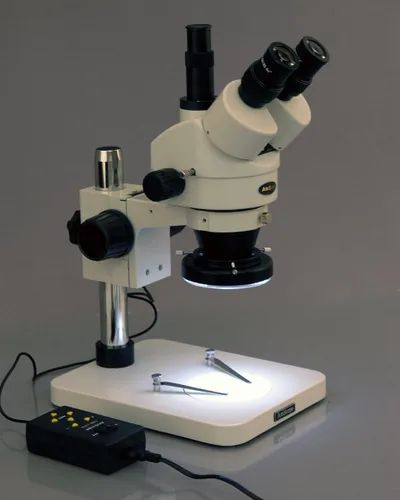 Vista 2 de AmScope sm-1ts-144 a Professional trinocular zoom microscopio estéreo, WH10 X Oculares, 7 x -45 X Ampliación, 0.7 x -4.5 X Zoom lente, four-zone
