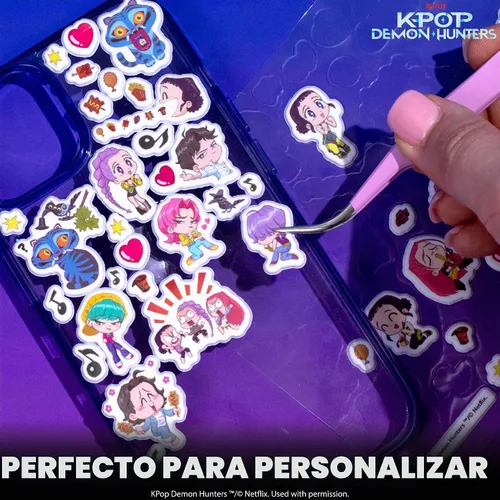 Vista 4 de Horizon Group USA Juego de calcomanías hinchadas para niños, cazadores de demonios Kpop