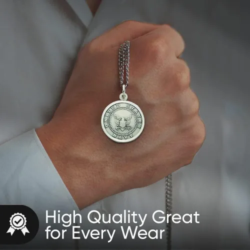 Vista 5 de True Faith Jewelry Medalla de plata de ley con colgante de San Miguel Patrón, San Arcángel, 1516 pulgadas, Plata esterlina