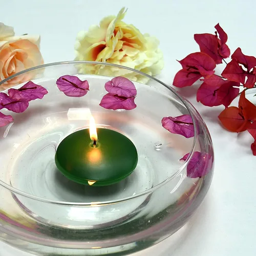 Vista 4 de Zest Candle Velas flotantes verde cazador de 3 pulgadas