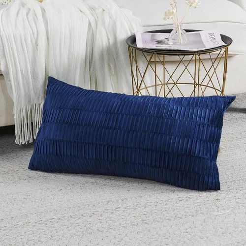 Vista 4 de Juego de 2 fundas de almohada decorativas de terciopelo a rayas plisadas de 14 x 26 pulgadas, funda de cojín rectangular suave y elegante para sofá