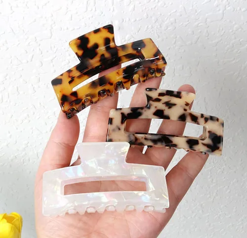 Vista 5 de 4 piezas de pinzas para el cabello, pasadores de cabello de acetato en forma de plátano, pinzas de mandíbula de mariposa francesa, horquilla