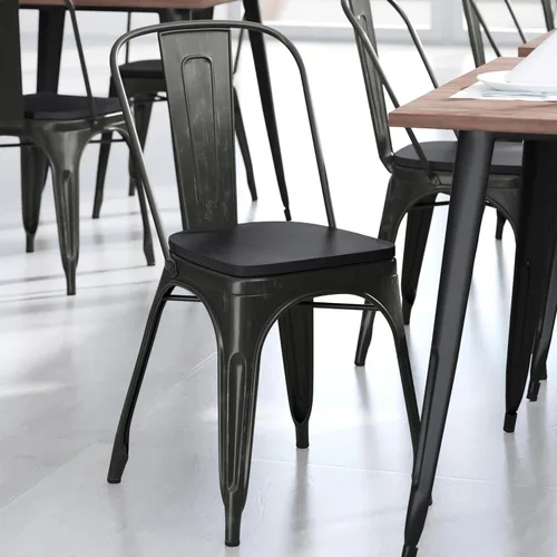 Vista 4 de BizChair Silla apilable comercial para interiores y exteriores con asiento de poliestireno, marco de metal dorado envejecido, asiento de poliresina