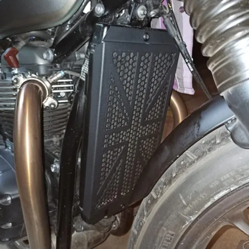 Vista 4 de Protector de radiador de motocicleta para Triumph Bonneville T100 T120 Bobber Speed Street Twin Street Cup Scrambler Thruxton 1200 R S TFC