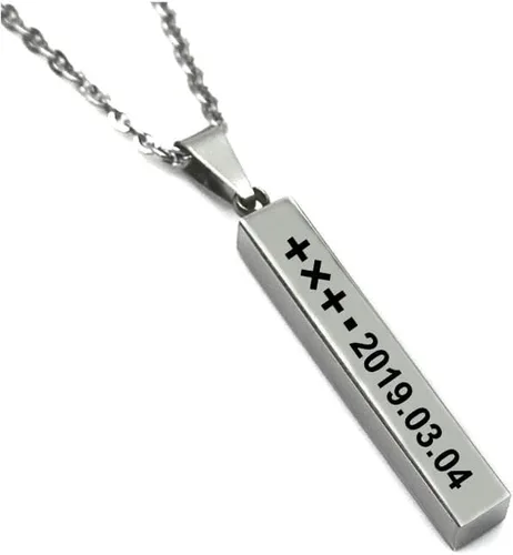 Vista 2 de WGEEEY Juego de regalos Kpop TXT tarjeta fotográfica TXT calcomanías pulsera protector facial anillos collar colgante pin de botón soporte