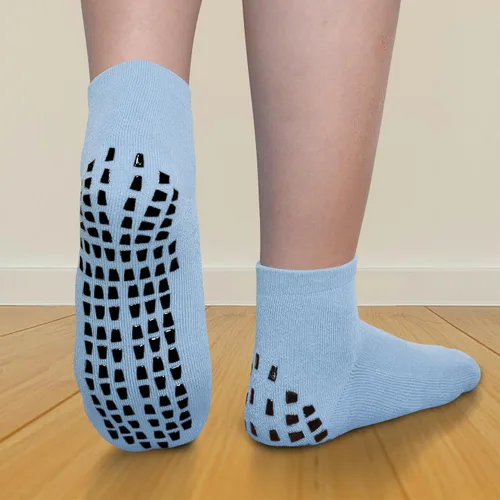 Vista 9 de Raigoo Calcetines de agarre para niños (de 4 a 16 años), calcetines deportivos acolchados para hospital, para niños y niñas