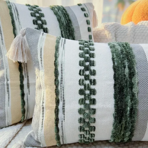 Vista 3 de PANOD - Fundas de almohada estilo casa de campo de chenilla de 16 x 16 pulgadas, color verde oscuro, juego de 2; fundas de almohada de bouclé neutro