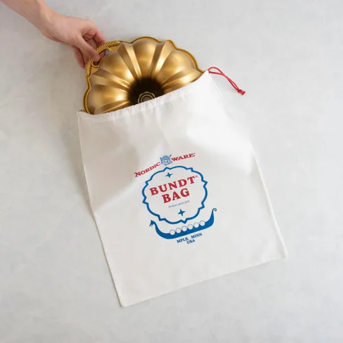 Vista 2 de Nordic Ware Bundt - Bolsa de almacenamiento, tamaño mediano, color marrón 01128