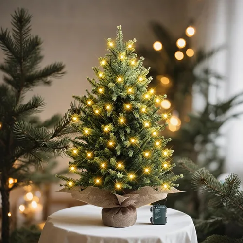 Vista 7 de Mini árbol de Navidad de mesa preiluminado de 2 pies con 60 LED Abeto nórdico artificial, 75 puntas de ramas de polietileno, funciona con pilas Luz