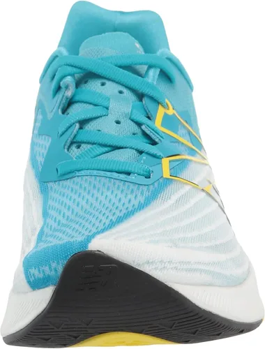 Vista 2 de New Balance FuelCell Rebel V2 - Tenis de correr para mujer