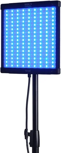 Vista 6 de Nanlite PavoSlim 60C 1x1 60W RGBWW LED Panel de luz con CRMX
