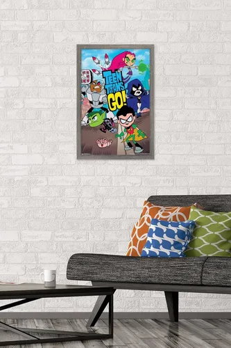 Vista 2 de Trends International DC Comics Teen Titans Go! - Póster de pared grupal, 22.4 pulgadas de largo x 14.7 pulgadas, versión enmarcada en madera