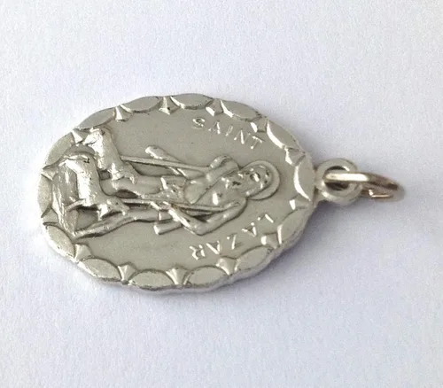 Vista 3 de San Lázaro (Lazar) Medalla de forma ovalada 'El mendigo leproso' - 100% Made in Italy - Medalla de los Santos Patronos, Latón