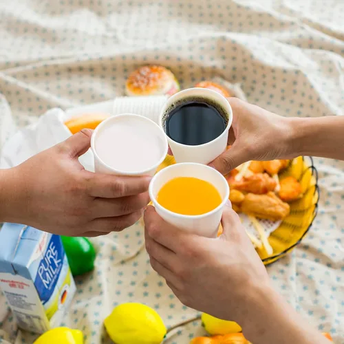 Vista 7 de MayTree Vasos de papel compostables y biodegradables de 8 onzas para agua caliente, soporte para té, para llevar y taza de café fría, paquete de 250