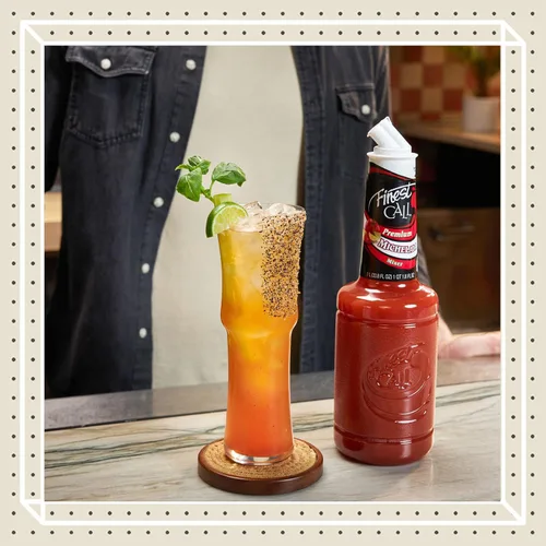 Vista 4 de Finest Call - Mezcla de bebida Michelada premium, botella de 1 litro, paquete de 3 Flavorful, Savory & Spice Tomato Juice Blend Bloody Mary