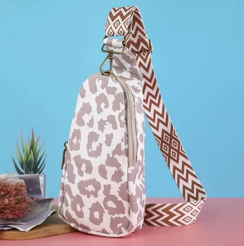 Vista 4 de Bolso de pecho para mujer, bolso bandolera pequeño de piel sintética, mochila de hombro para viajes, senderismo