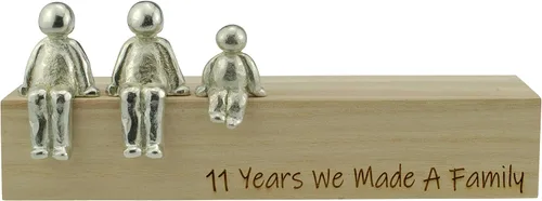 Vista 2 de Idea del 11 aniversario – 11 años que hicimos un adorno de metal familiar – Elige tu combinación familiar (1 niño)