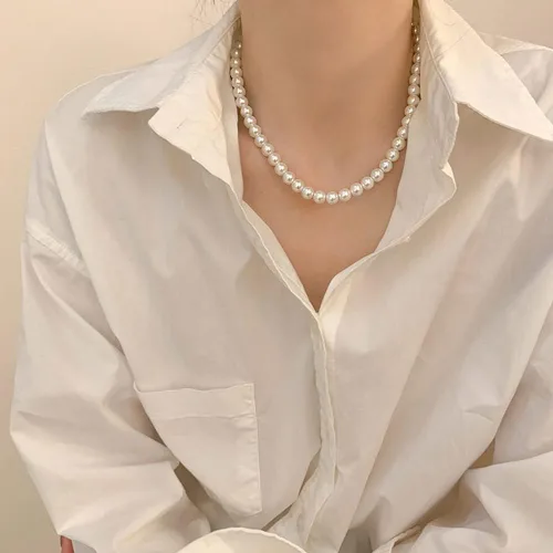 Vista 4 de Collar de perlas blancas para mujer, collar de perlas de imitación para niñas, gargantilla de perlas para mujeres y hombres, collar de novia