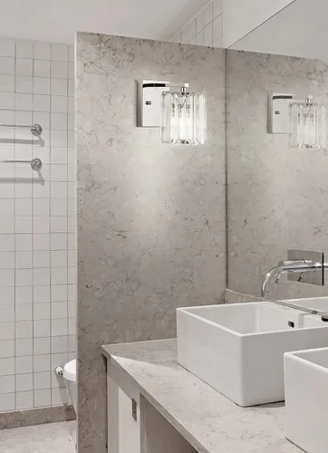 Vista 3 de JONATHAN Y Lámpara de pared LED de 4.75 pulgadas cromada con pantalla de prisma de cristal transparente, lámpara de pared cableada para espejo