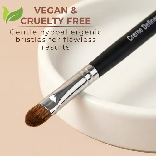 Vista 3 de Creme Definer - Brocha para sombra de ojos, cerdas veganas sintéticas suaves y gruesas de alta calidad, brocha plana para sombra de ojos en crema