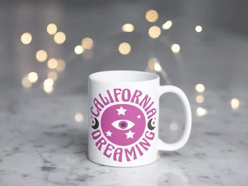 Vista 3 de California Dreaming M318 - Taza de café de cerámica blanca de 11 onzas