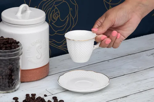 Vista 7 de Royal Porcelain Elegantes tazas y platillos de café expreso de porcelana blanca, 12 piezas, 3 onzas, mini taza con borde dorado, perfecto