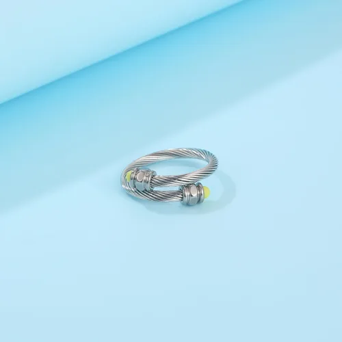 Vista 3 de Anillo de cable para mujer, un anillo de perla de puño diseñado para adaptarse a circunferencias de dedo entre 70mm-90mm