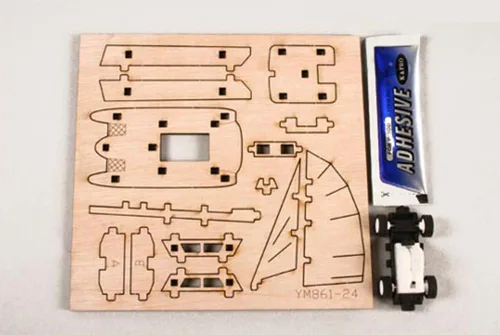 Vista 2 de Kit de modelo de madera de escritorio Run! Velero Catamarán / YG861-24