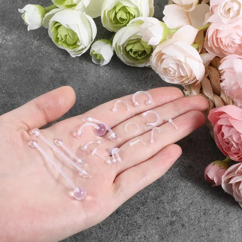 Vista 4 de TIESOME 48 retenedores de piercing transparentes, 15 estilos de aretes transparentes para deportes de trabajo, cirugía de acrílico con parte