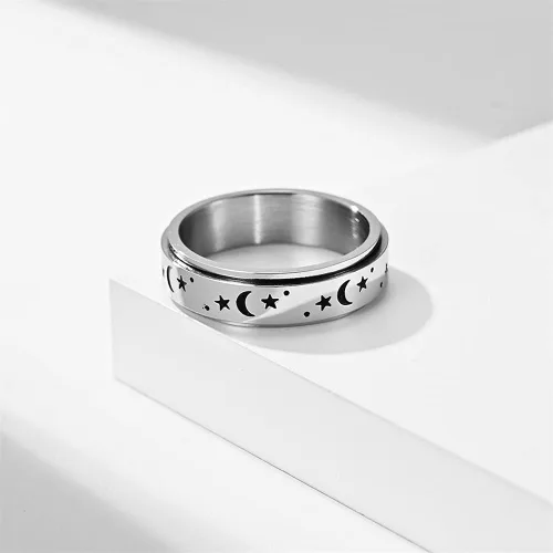 Vista 2 de Anillos giratorios de acero inoxidable de titanio con estrella de luna negra para mujeres y hombres, delicados antiansiedad, alivio del estrés