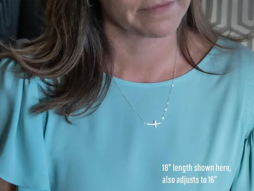 Vista 3 de EFYTAL Regalos cristianos para mujer, pequeño colgante de cruz de circonita cúbica lateral, regalos de confirmación para niñas adolescentes. Regalos