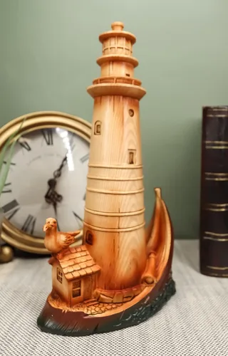 Vista 6 de Ebros - Faro escénico náutico marino de 9 pulgadas de alto en una cubierta de barco gigante con una estatua de gaviota de resina pintada a mano