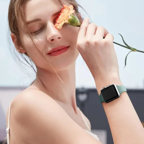 Vista 4 de Lerobo Paquete de 6 correas deportivas de silicona compatibles con Apple Watch Series 7, 8, SE, 6, 5, 4, 3, 2, 1