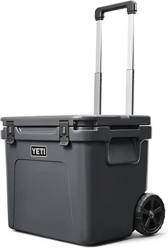 Vista 10 de YETI Roadie 60 - Hielera con ruedas y mango retráctil de periscopio