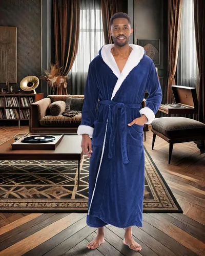 Vista 2 de Alexander Del Rossa . Albornoz de forro polar con capucha para hombre